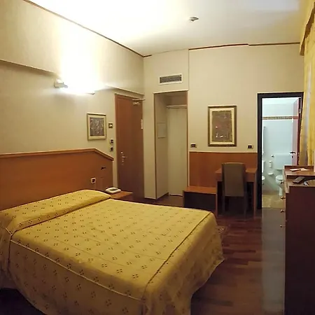 阿里斯顿酒店 阿奎泰尔梅