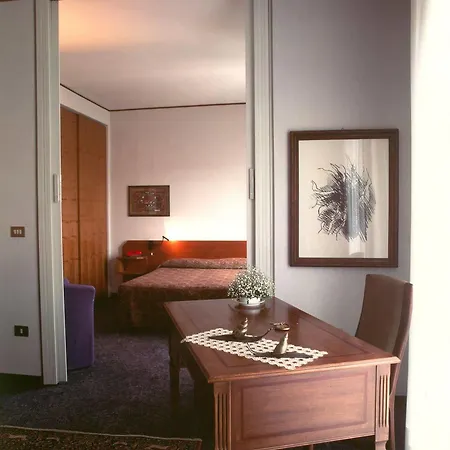 Ariston Hotel