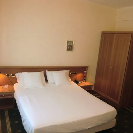 Ariston Hotel 3*