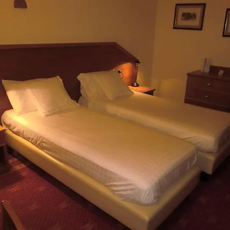 Ariston Hotel 3*