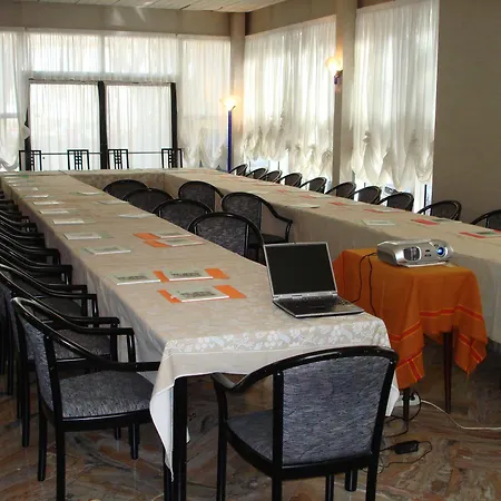 Ariston Hotel 3*